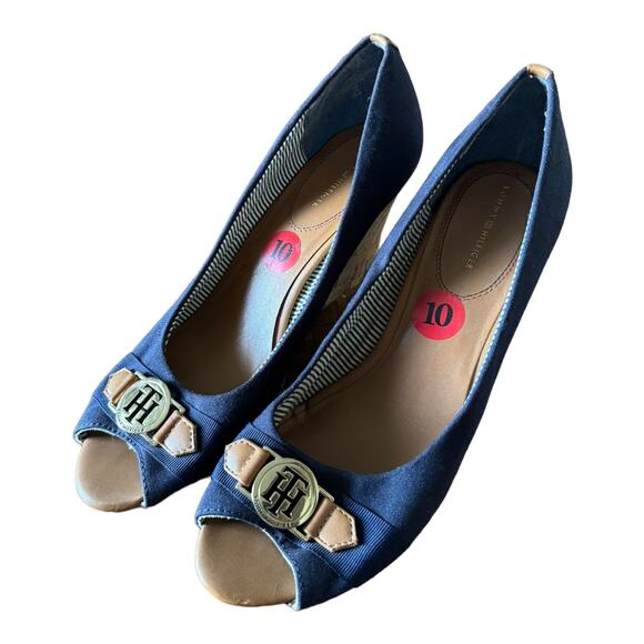 Tommy Hilfiger Navy peep toe wedges with gold accent summer preppy size 10 - Picture 4 of 15